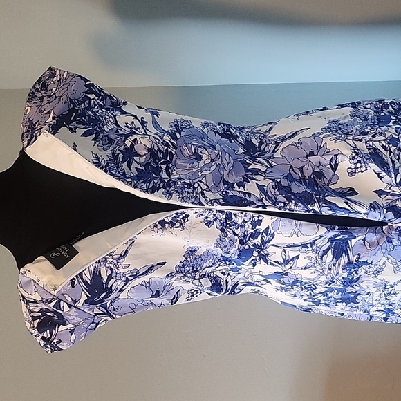 Adrianna Papell - Picture 7 of 12